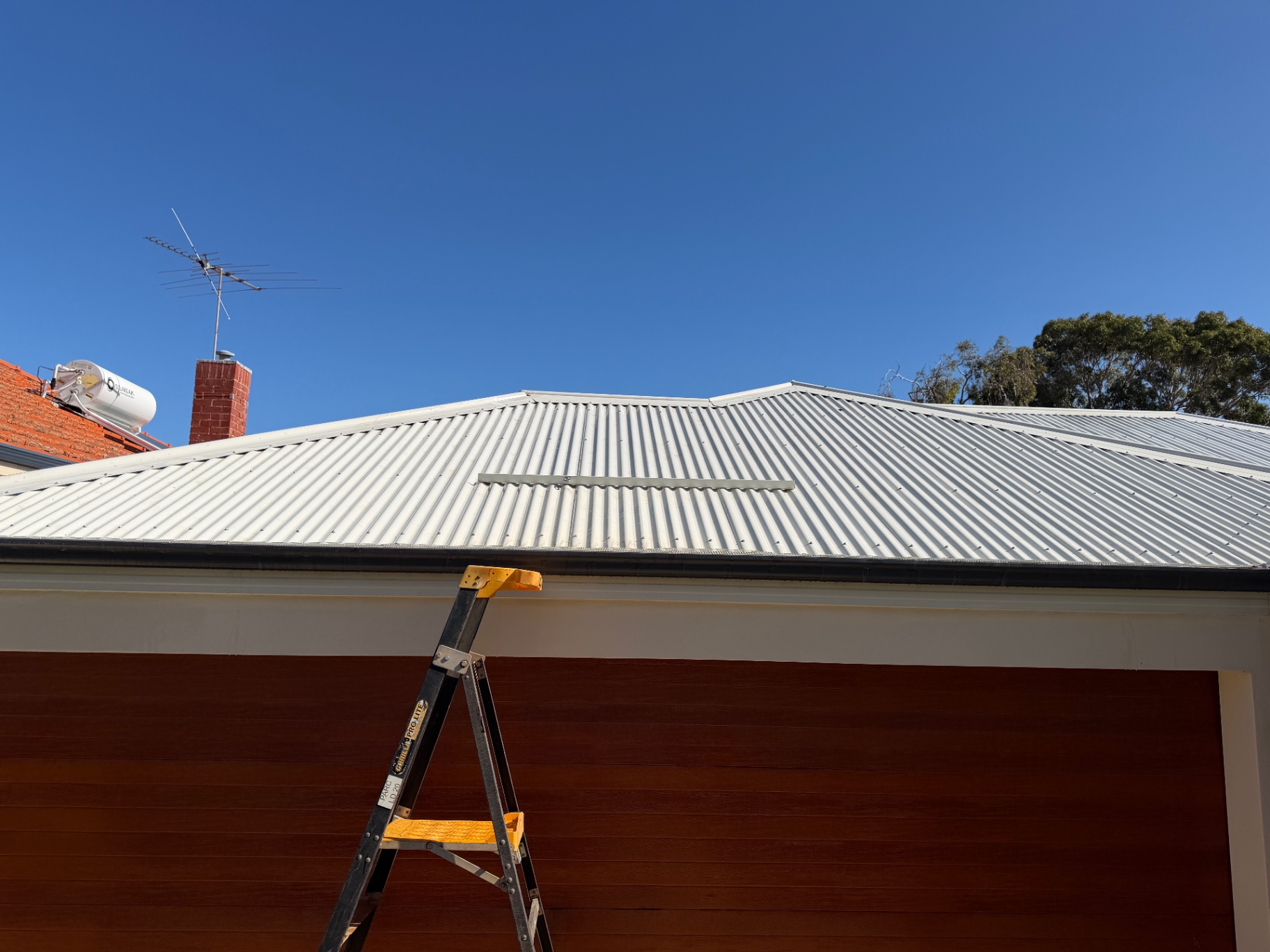 Colorbond roof wash after