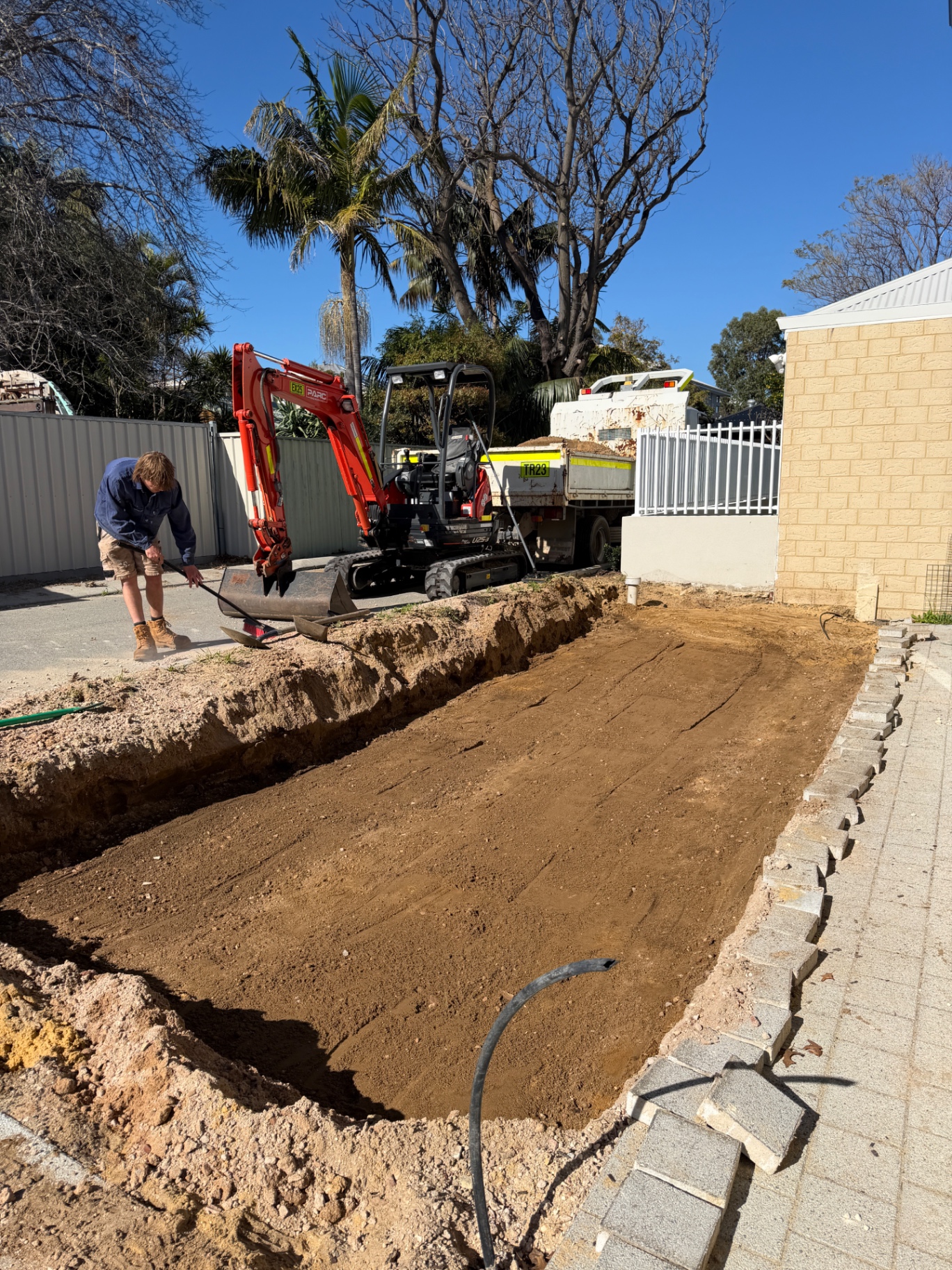 Driveway excavation & sub-base